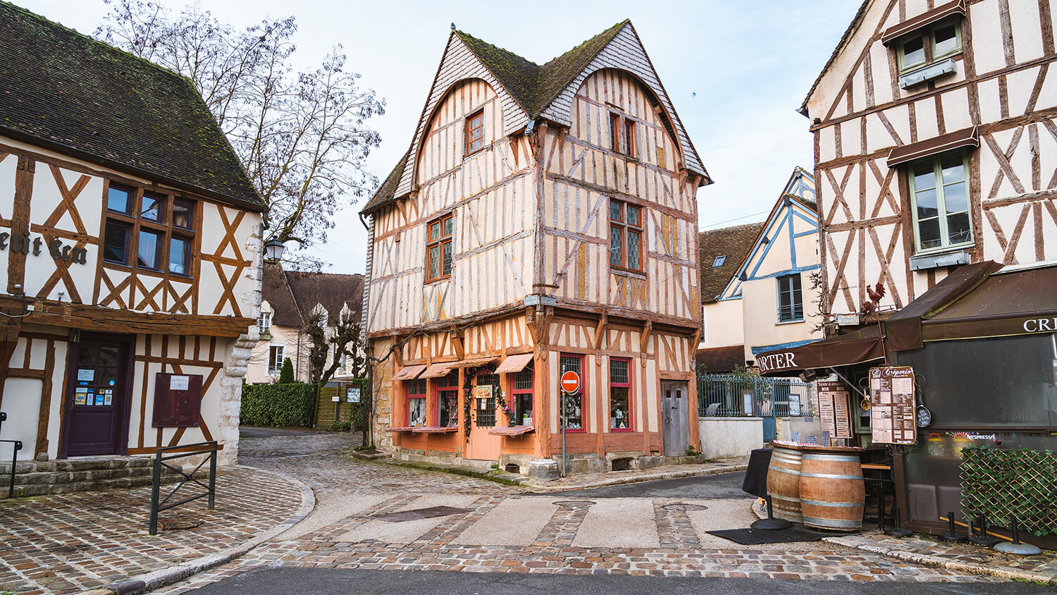 Les Plus Beaux Villages D Ile De France Pour Partir En Randonnee