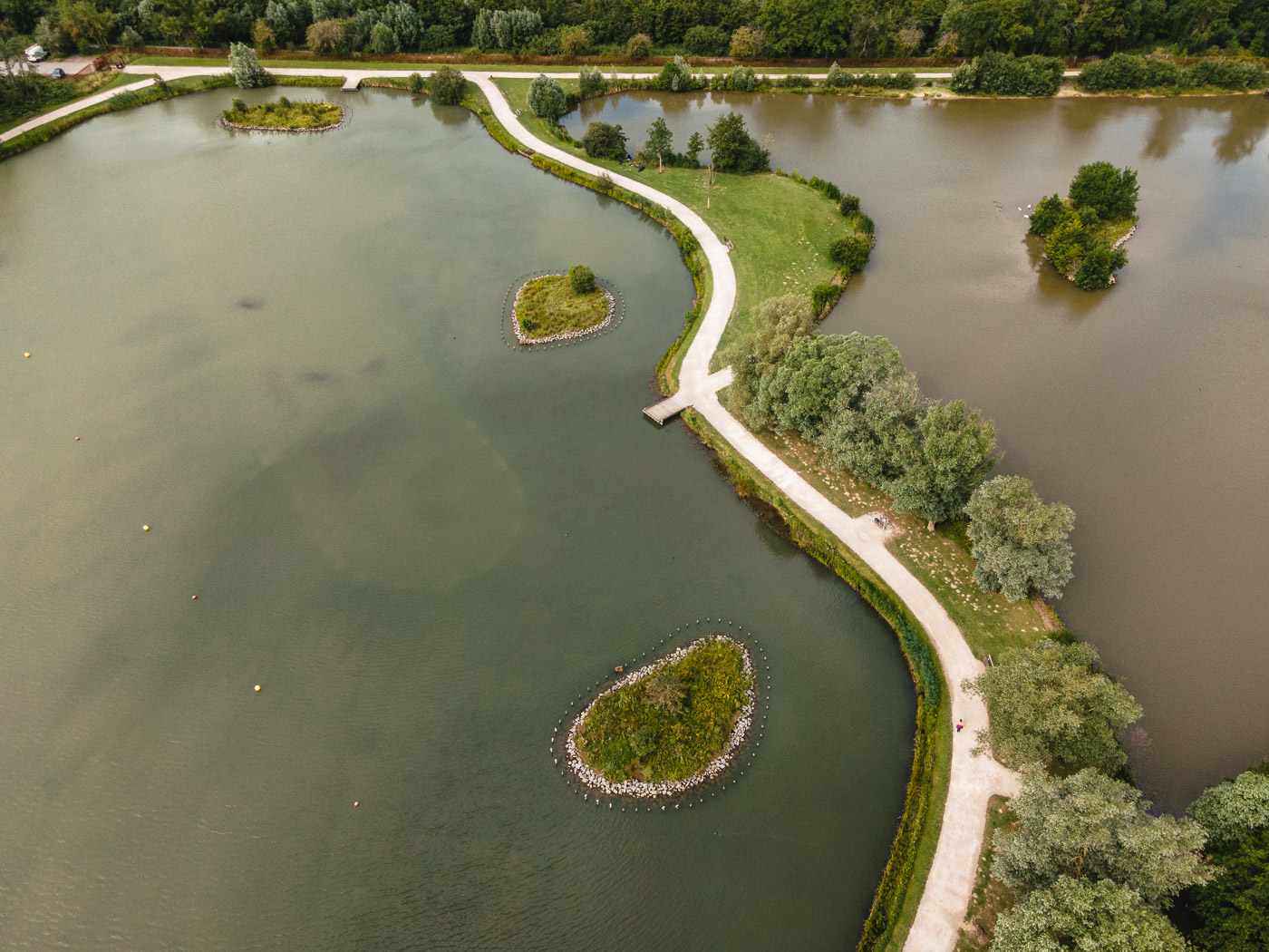 Etang du parc de la porte du Hainaut