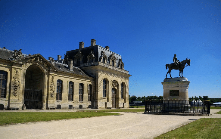 chateau chantilly transport en commun Paris